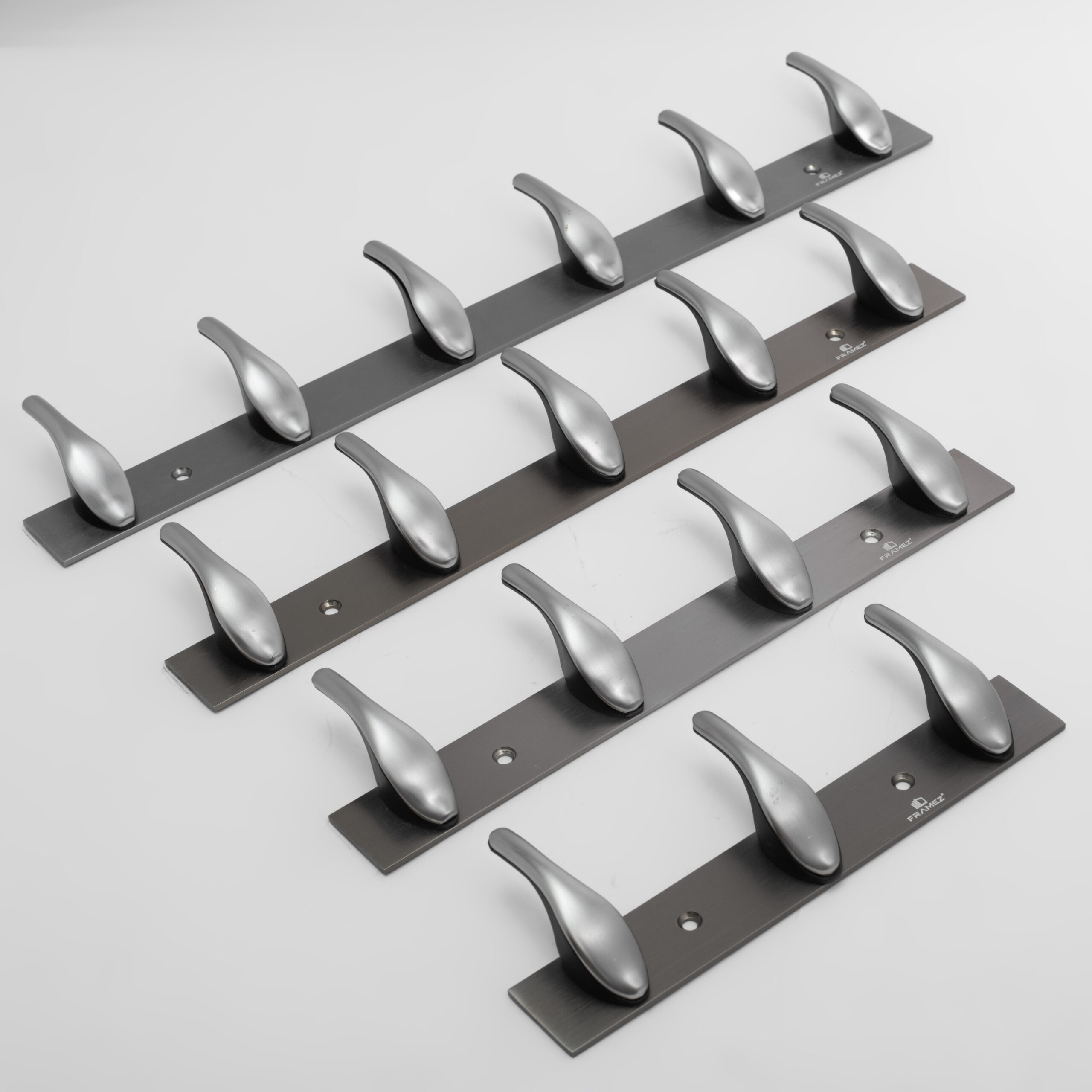 CLOTH HOOKS
